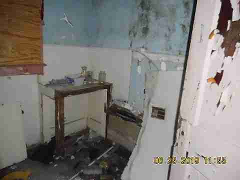 8703 Colfax (20)_m.jpg